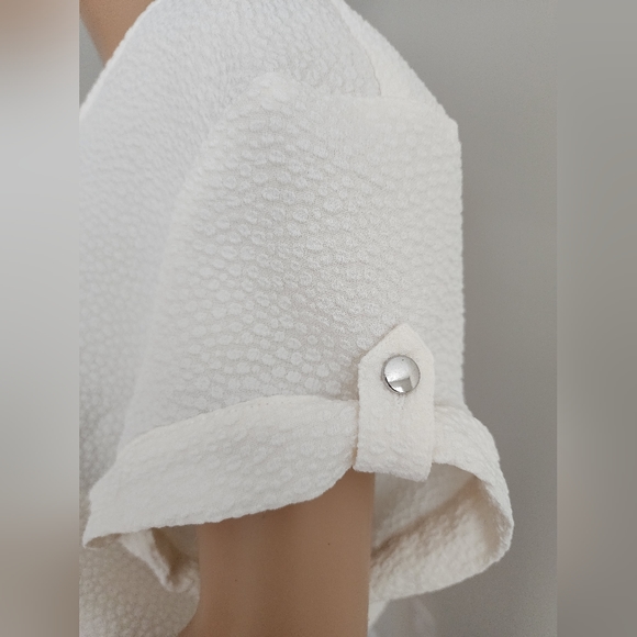 SHEIN Khaki Knot Waist PU Leather Pants & New York & Company Stretch Print Top - Picture 4 of 10